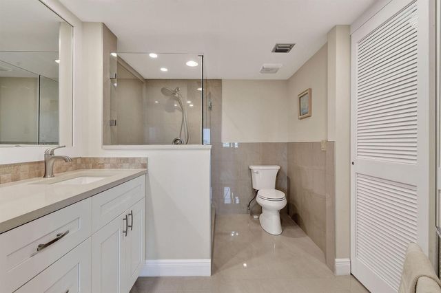 201 Ocean Bluffs Boulevard 5010, Jupiter, FL 33477