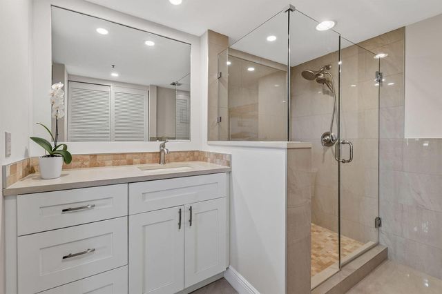 201 Ocean Bluffs Boulevard 5010, Jupiter, FL 33477