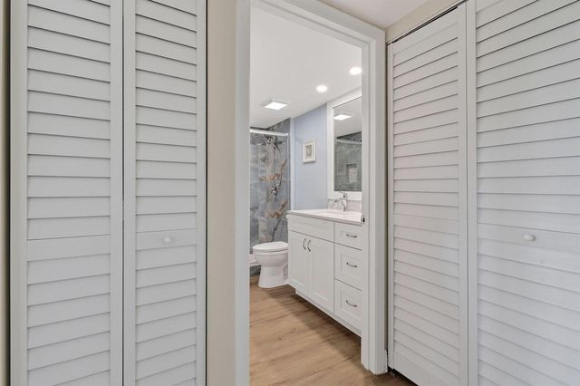 201 Ocean Bluffs Boulevard 5010, Jupiter, FL 33477