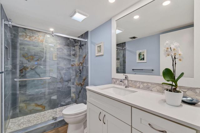 201 Ocean Bluffs Boulevard 5010, Jupiter, FL 33477