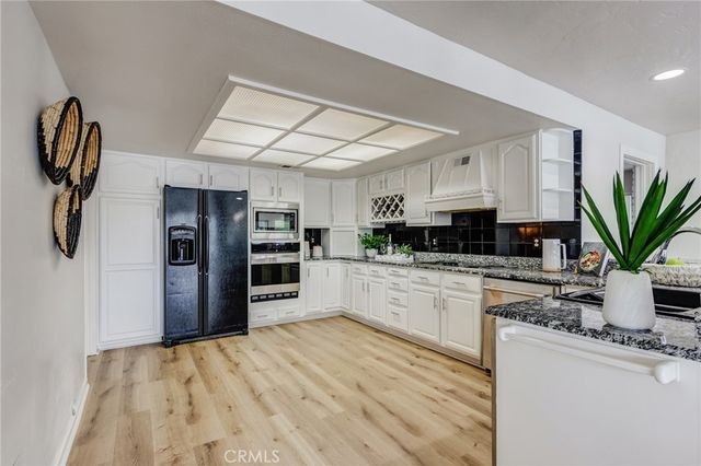 42768 Santa Suzanne Place, Temecula, CA 92592