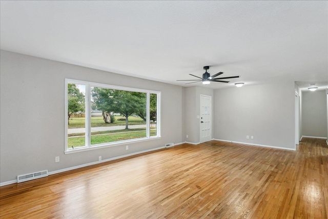 1023 N Gow St, Wichita, KS 67203