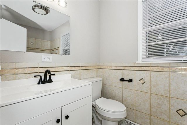 1023 N Gow St, Wichita, KS 67203