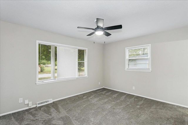 1023 N Gow St, Wichita, KS 67203