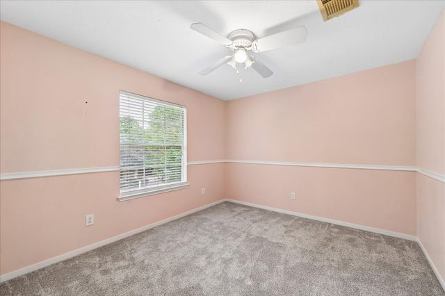 6 Vinca Trail, The Woodlands, TX 77382