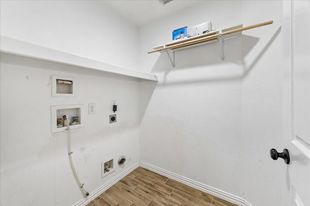 6 Vinca Trail, The Woodlands, TX 77382