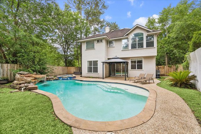 6 Vinca Trail, The Woodlands, TX 77382