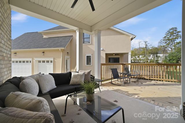 101 Mcalway Road, Charlotte, NC 28211