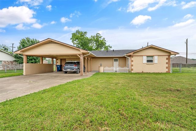 1601 Elizabeth Street, Kaufman, TX 75142