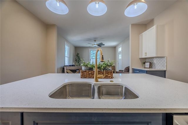 308 N 19th Street, Lexington, MO 64067