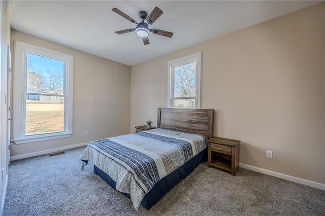 308 N 19th Street, Lexington, MO 64067