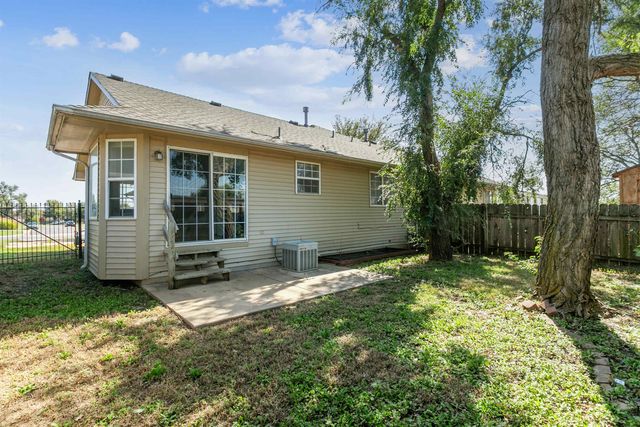 5 N Hopper Dr, Goddard, KS 67052