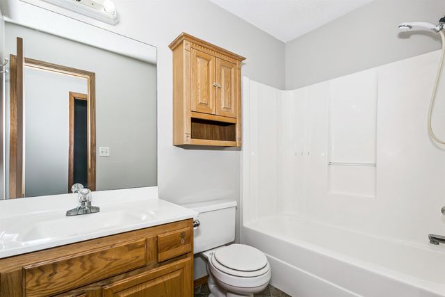 5 N Hopper Dr, Goddard, KS 67052