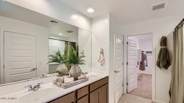 9614 W MITCHELL Drive, Phoenix, AZ 85037