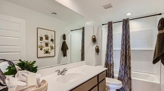 9614 W MITCHELL Drive, Phoenix, AZ 85037