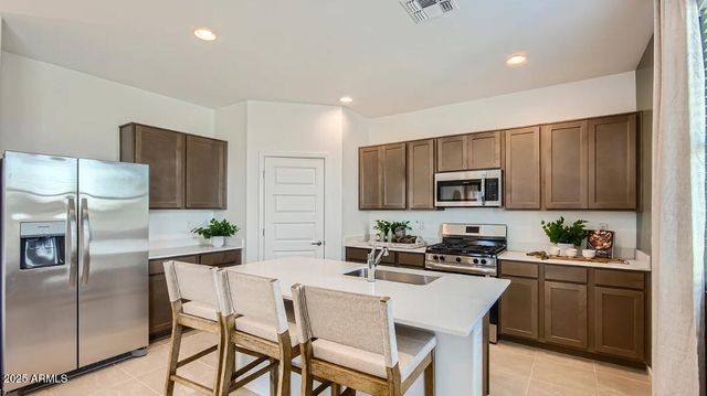 9614 W MITCHELL Drive, Phoenix, AZ 85037