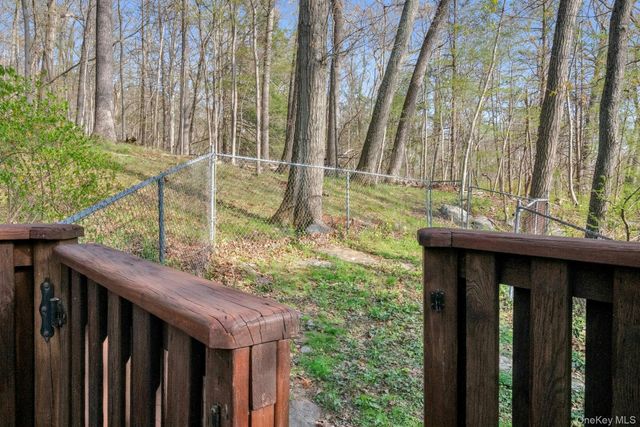 32 Boulder Lane, Goldens Bridge, NY 10526