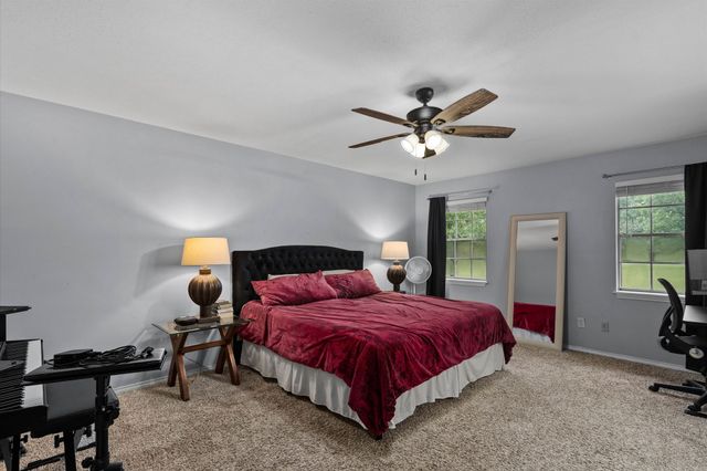 2207 Hickory Ridge Drive, Bossier City, LA 71111