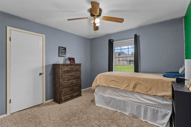 2207 Hickory Ridge Drive, Bossier City, LA 71111
