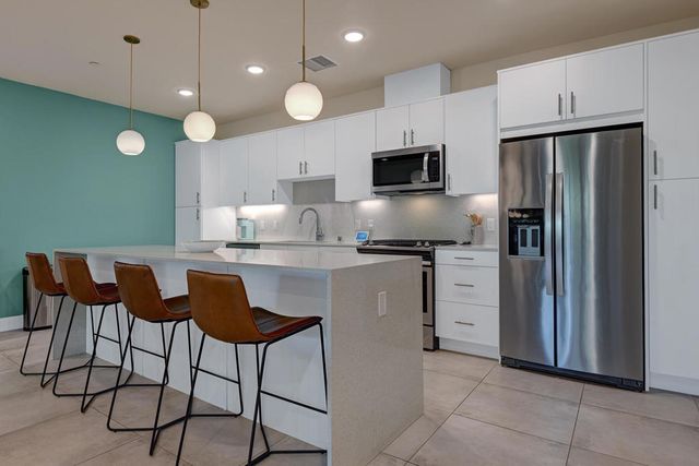 179 The Riv, Palm Springs, CA 92262