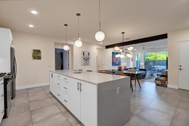 179 The Riv, Palm Springs, CA 92262