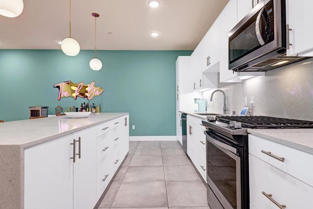 179 The Riv, Palm Springs, CA 92262