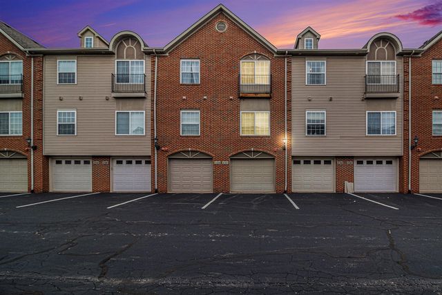 222 W Oakbrook Drive, Ann Arbor, MI 48103