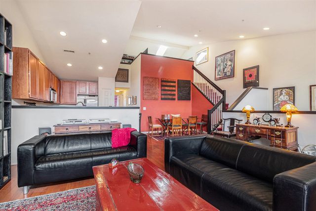 222 W Oakbrook Drive, Ann Arbor, MI 48103