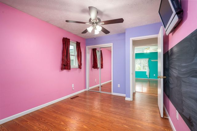 921 E Willoughby Road, Lansing, MI 48911