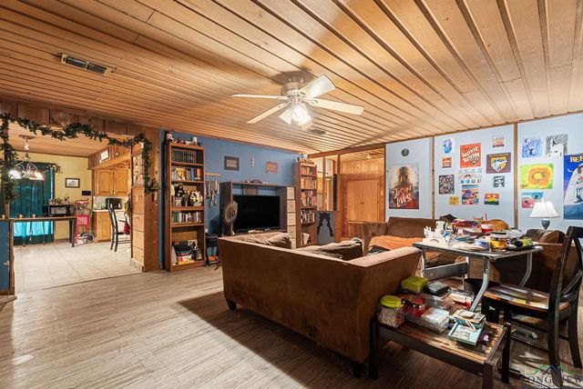 1781 Shamburger, Gilmer, TX 75645