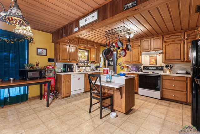 1781 Shamburger, Gilmer, TX 75645