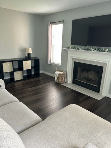 932 Stave Oak Drive, Beech Grove, IN 46107