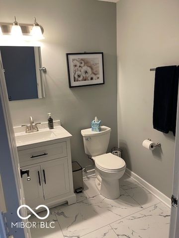 932 Stave Oak Drive, Beech Grove, IN 46107