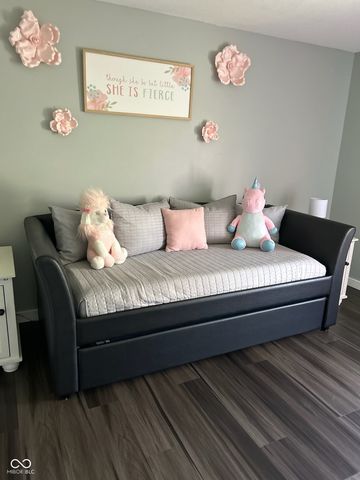 932 Stave Oak Drive, Beech Grove, IN 46107