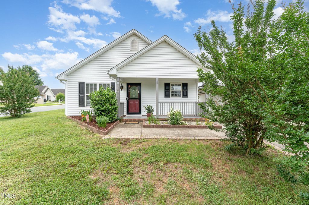 606 Arden Street, Burlington, NC 27215