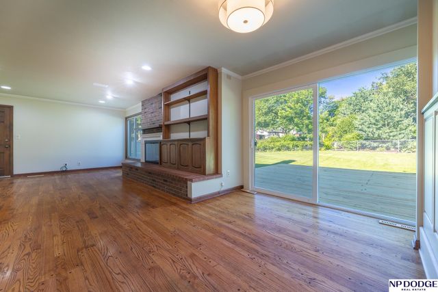 1621 Broadmoore Drive, Lincoln, NE 68506