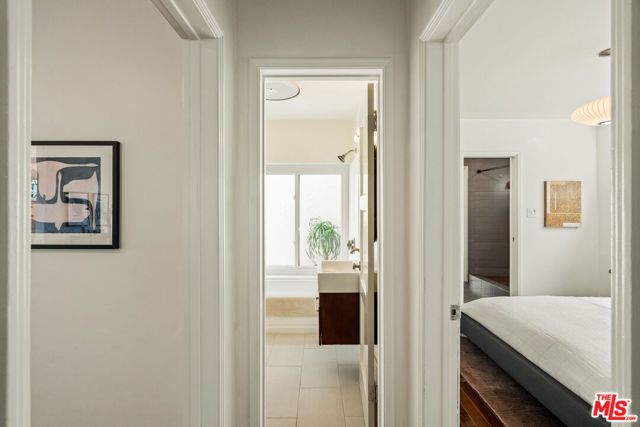 7406 Earldom Avenue, Playa Del Rey (los Angeles), CA 90293