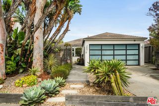 7406 Earldom Avenue, Playa Del Rey (los Angeles), CA 90293