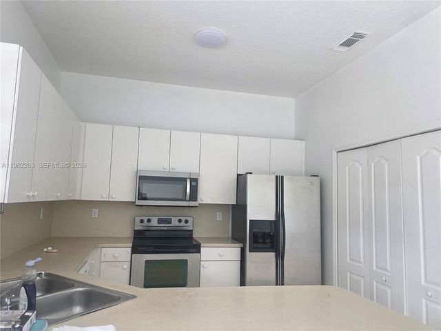 10206 SW 161st Ave 1, Miami, FL 33196