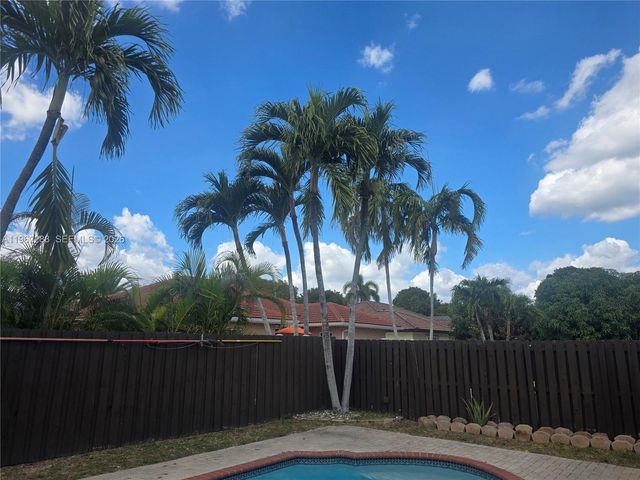 10206 SW 161st Ave 1, Miami, FL 33196