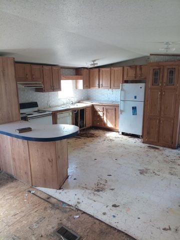 351 Oak MDWS, San Marcos, TX 78666