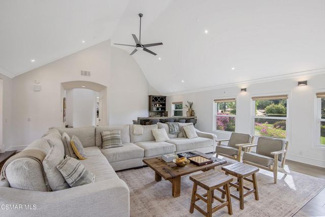 1401 Pathfinder Avenue, Westlake Village, CA 91362