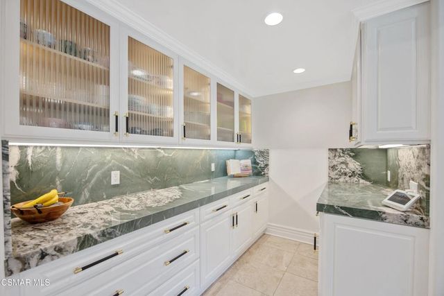 1401 Pathfinder Avenue, Westlake Village, CA 91362