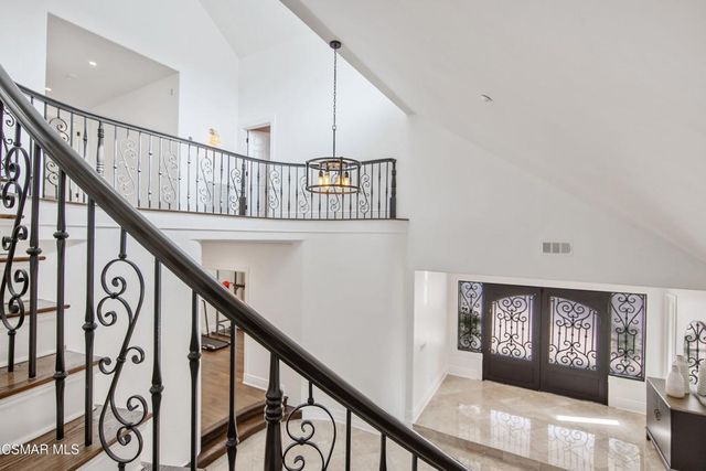 1401 Pathfinder Avenue, Westlake Village, CA 91362