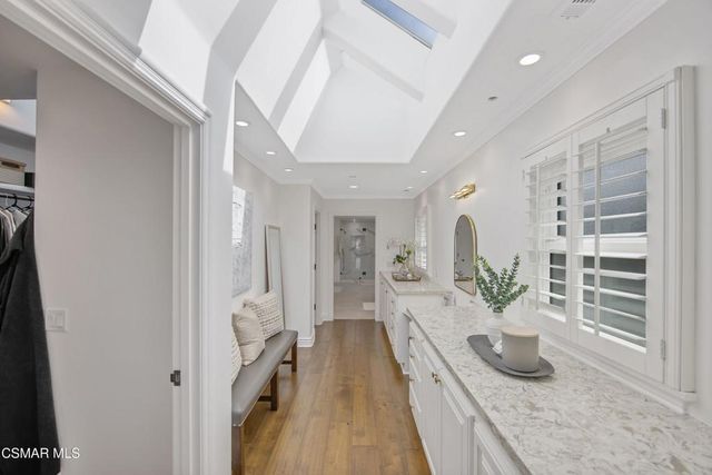 1401 Pathfinder Avenue, Westlake Village, CA 91362