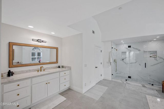 1401 Pathfinder Avenue, Westlake Village, CA 91362