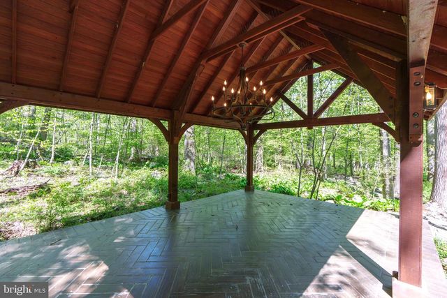 2323 SAINT PETERS RD, Pottstown, PA 19465