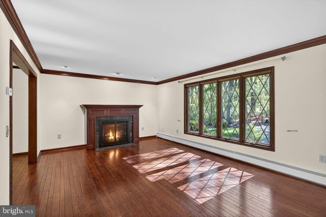 2323 SAINT PETERS RD, Pottstown, PA 19465