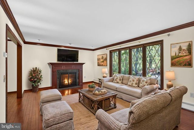 2323 SAINT PETERS RD, Pottstown, PA 19465