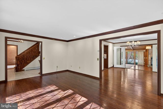 2323 SAINT PETERS RD, Pottstown, PA 19465